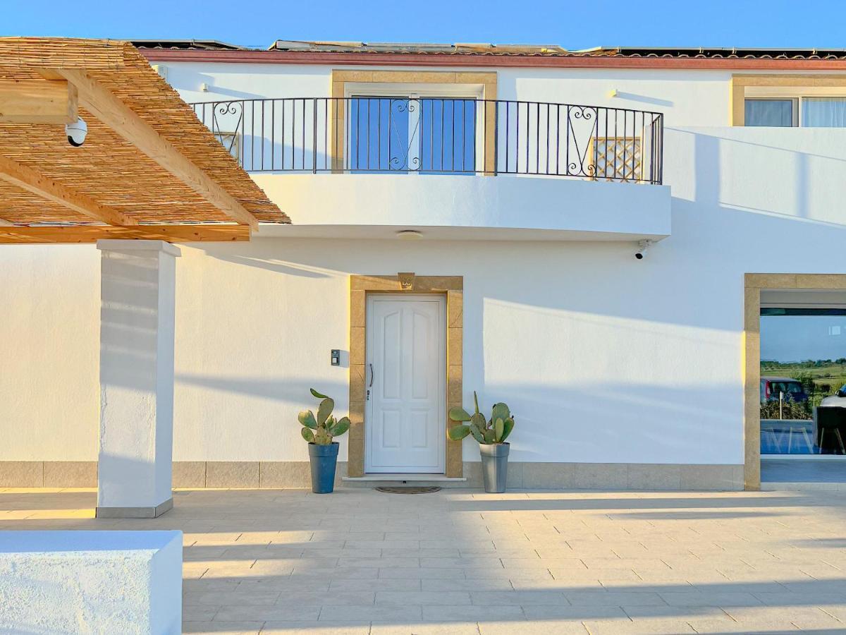 Dimora Calauriia - Adults Only Bed & Breakfast Noto Exterior photo